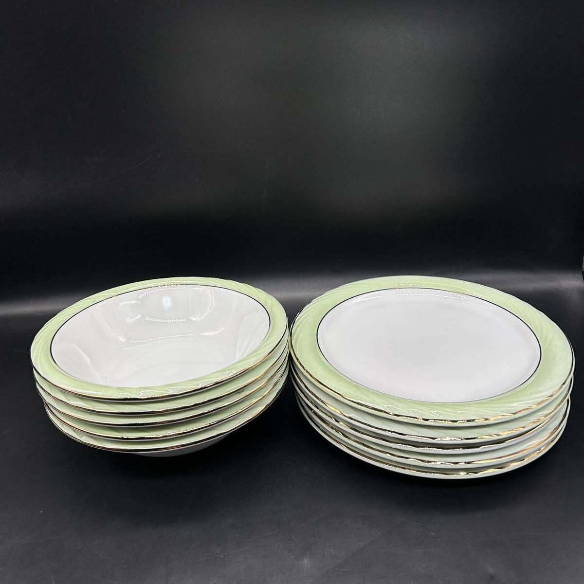 未使用　器10枚セット　スープ皿　プレート 金縁　洋食器 中鉢　中皿　陶磁器　H14-6_画像1