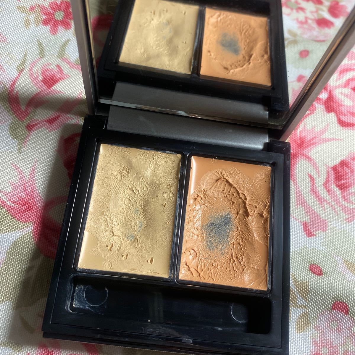 &be and Be fancy la- light beige orange concealer foundation 