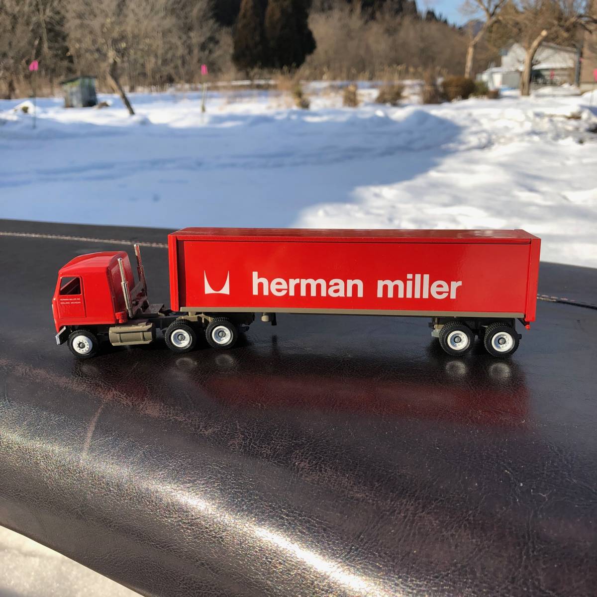 Winross Herman Miller Design Tractor Trailer 1980s USA Herman