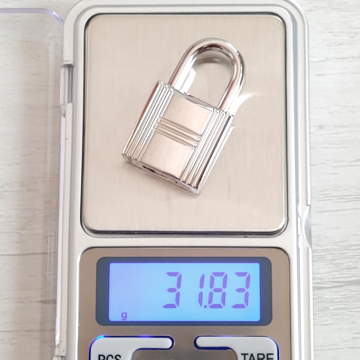 美品 エルメス HERMES 正規品 カデナ 161 シルバー 南京錠 161 美品 エルメス HERMES 正規品 カデナ 161 シルバー 南京錠 161