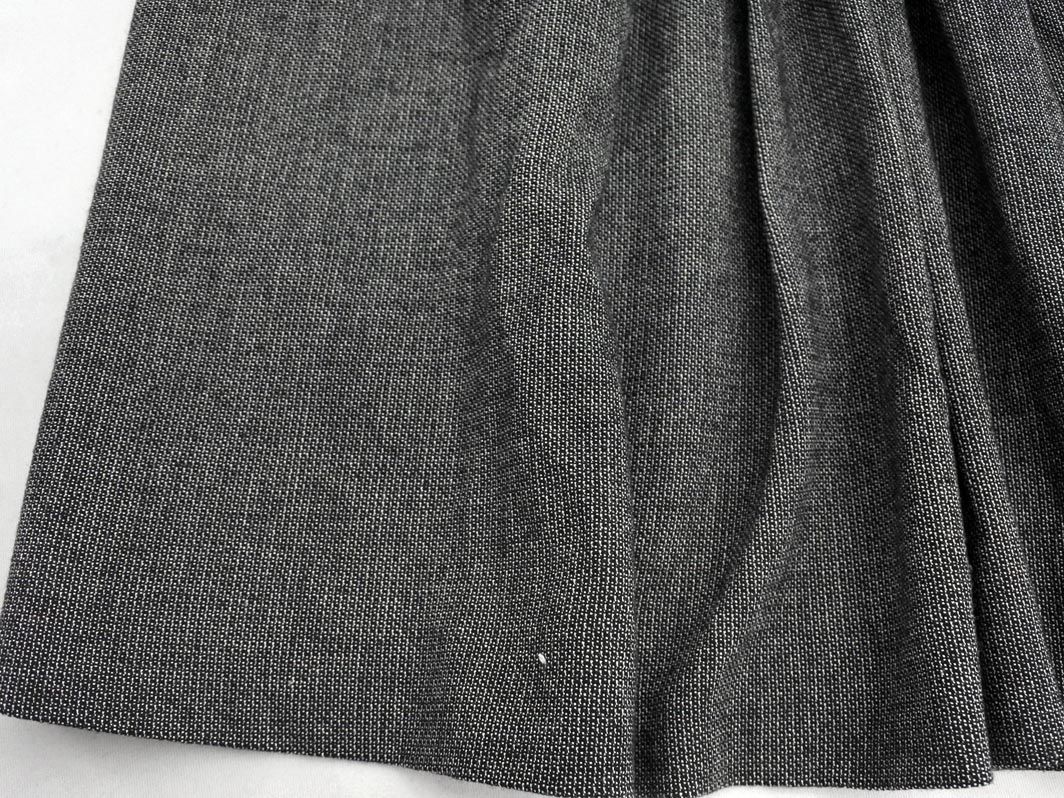 iBLUES イブルース ウール混 タック Aライン 台形 スカート size42/黒 ◇■ ☆ eac4 レディース_画像3