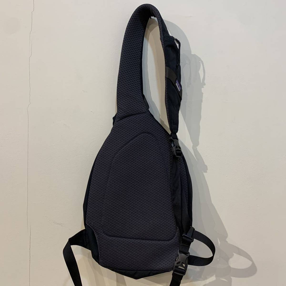 2014 旧モデル PATAGONIA ATOM SLING BAG 8L パタゴニア アトム 2014 旧モデル PATAGONIA ATOM SLING BAG 8L パタゴニア アトム