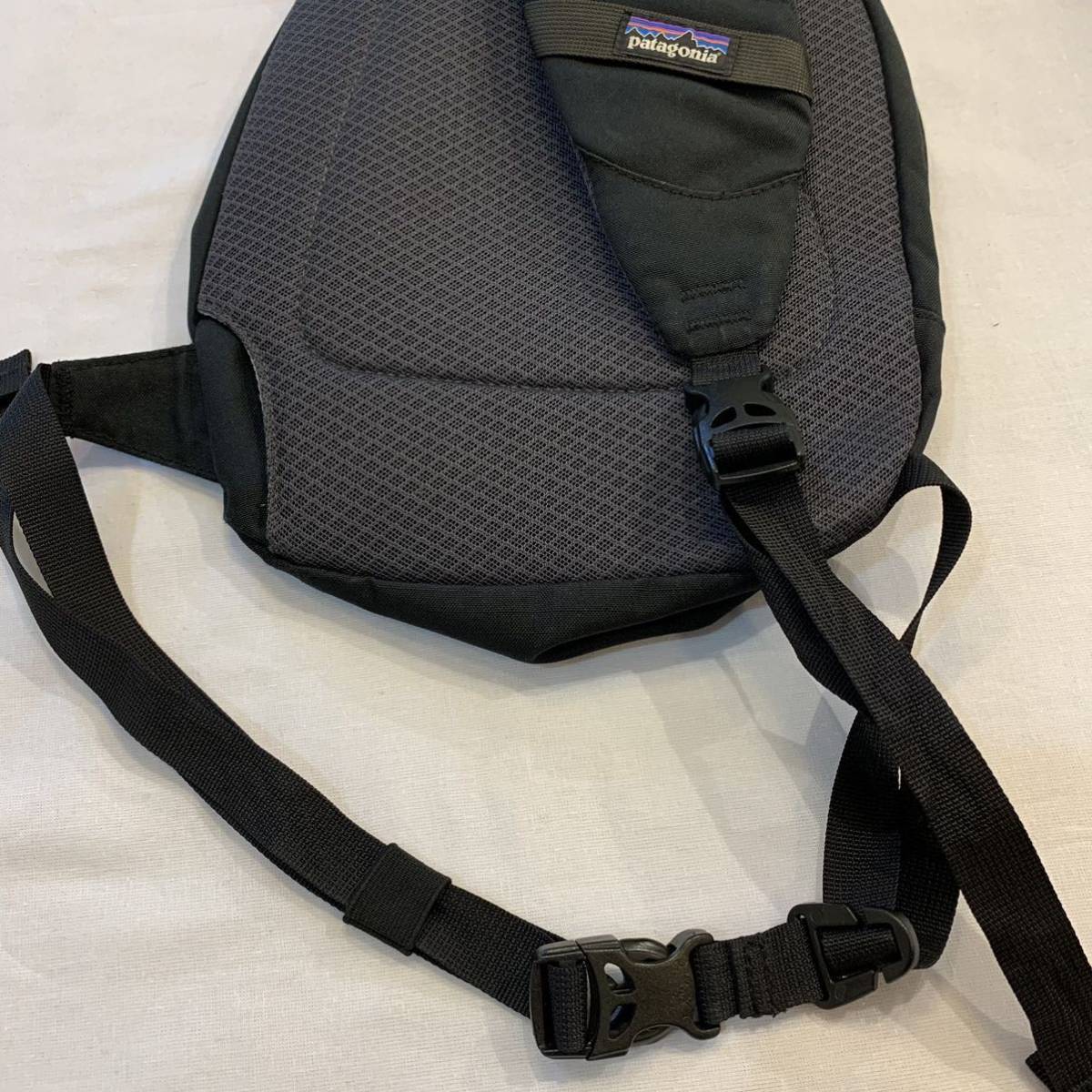 2014 旧モデル PATAGONIA ATOM SLING BAG 8L パタゴニア アトム 2014 旧モデル PATAGONIA ATOM SLING BAG 8L パタゴニア アトム