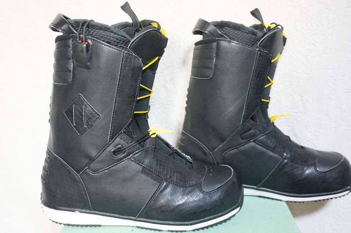男性用 SALOMON サロモン スノーボードブーツ TRIUMPH LTD WIDE 男性用 SALOMON サロモン スノーボードブーツ TRIUMPH LTD WIDE