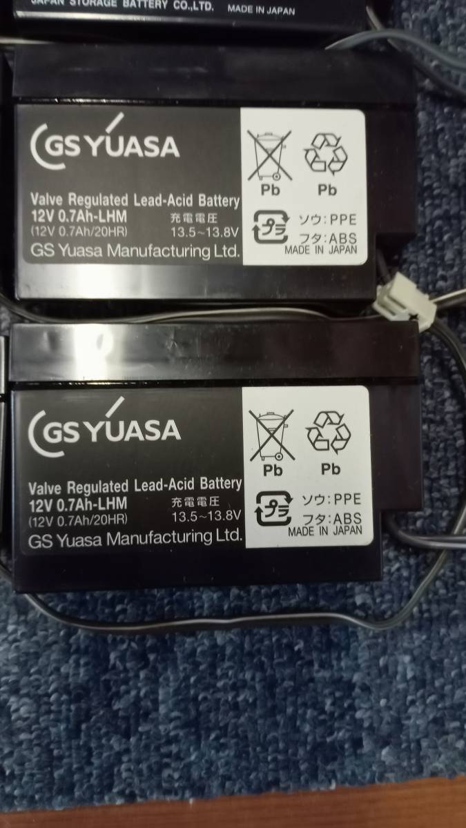 GS ユアサ　12v 0.7Ah-LHM　 NTTバックアップバッテリーまとめて１２個　ジャンク扱い_画像2