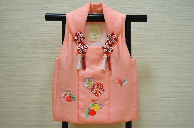 女の子　七五三　上質 かわいい被布　ピンク　正絹　刺繍柄　日本製 【３歳用】　ngs-hifu-25