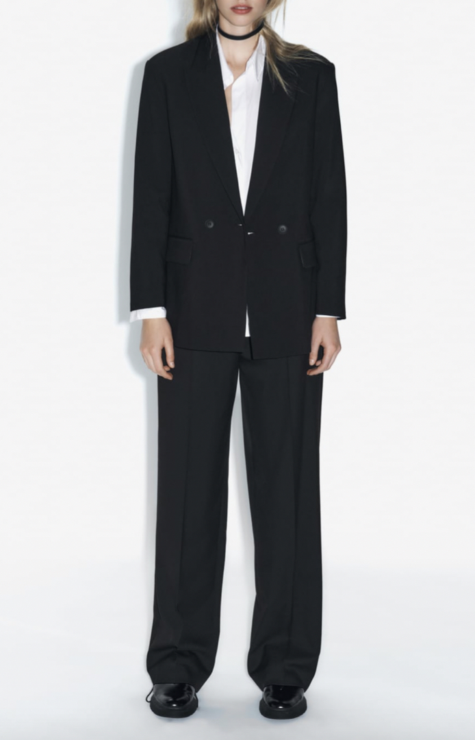 ZARA ザラ オーバーサイズ ジャケット 8590円 黒 現行品 ZARA ザラ オーバーサイズ ジャケット 8590円 黒 現行品
