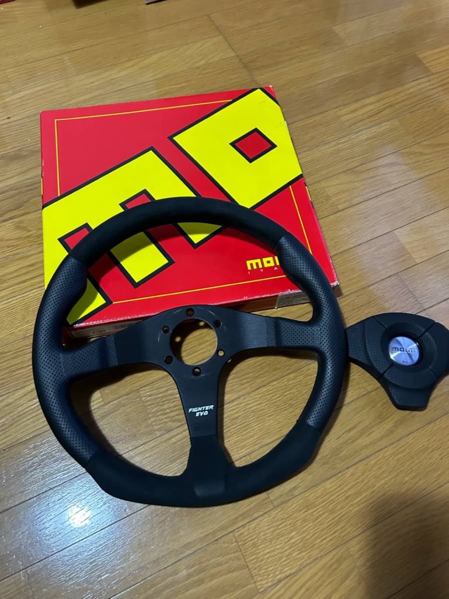 MOMO/モモ ステアリング FIGHTER EVO LEATHER ファイター エボ MOMO/モモ ステアリング FIGHTER EVO LEATHER ファイター エボ