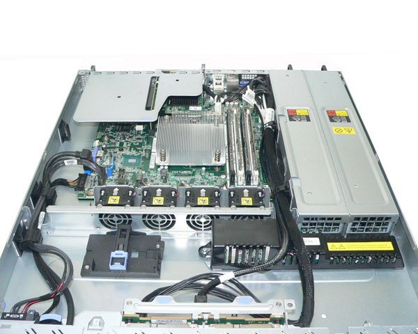 Lenovo System X3250 M6 3633-AC1 Xeon E3-1230 V5 3.4GHz メモリ 24GB HDD 300GB×4(SAS 2.5インチ) DVDマルチ AC*2 動作確認済み_画像3