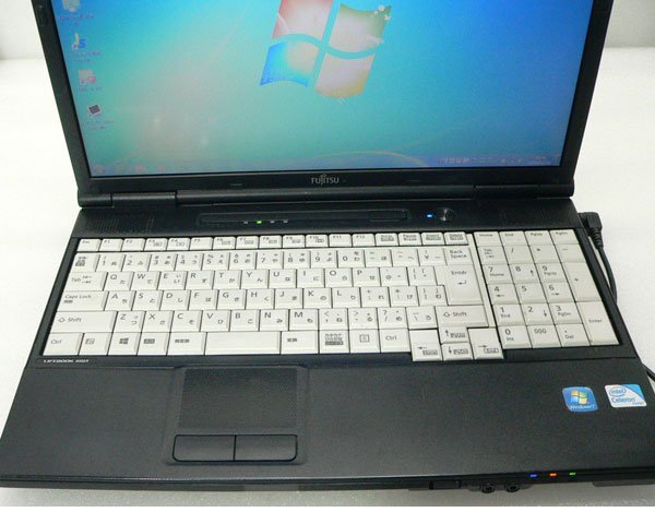 Windows7 富士通 LIFEBOOK A552/F(FMVNA7FE) Celeron B730 1.8GHz メモリ 2GB HDD 320GB(SATA) DVD-ROM 15.6インチ_画像3