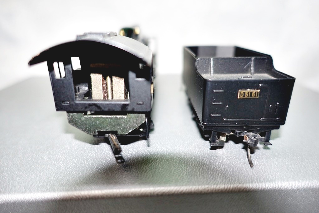 本当に信頼出来る店 ◇アダチ D51‐61半流蒸気機関車(ナメクジ)金属製HOゲージ◇ 機関車