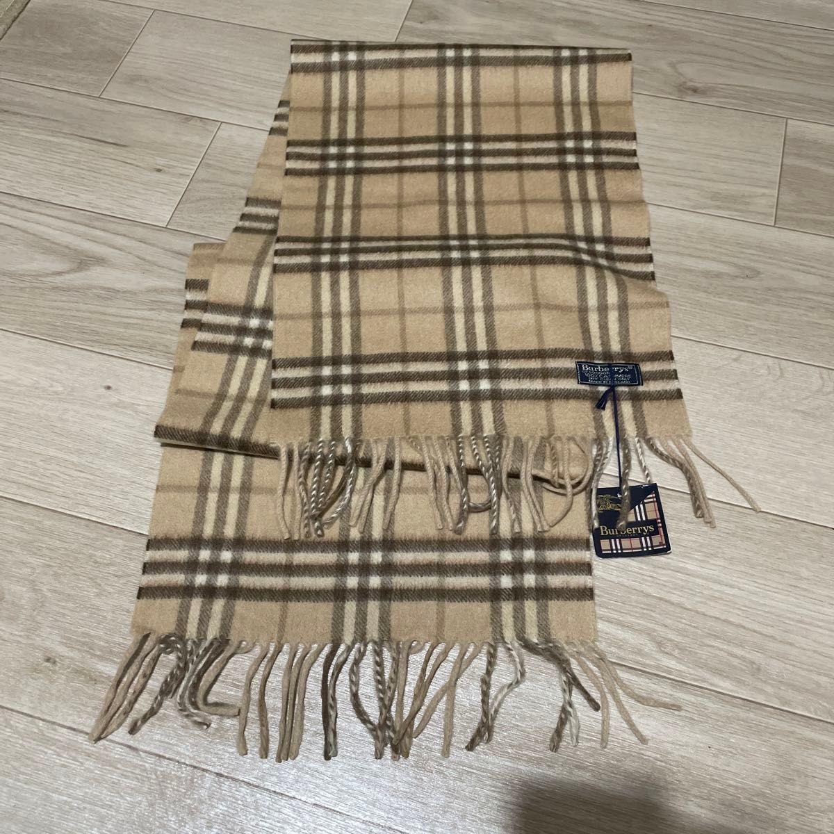 美品 BURBERRYS バーバリー カシミア マフラー タグ付き 美品 BURBERRYS バーバリー カシミア マフラー タグ付き