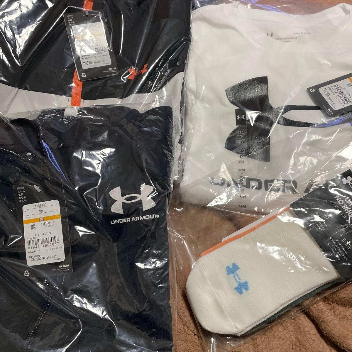 アンダーアーマーまとめ売りレディースSMサイズ UNDER ARMOUR アンダーアーマーまとめ売りレディースSMサイズ UNDER ARMOUR