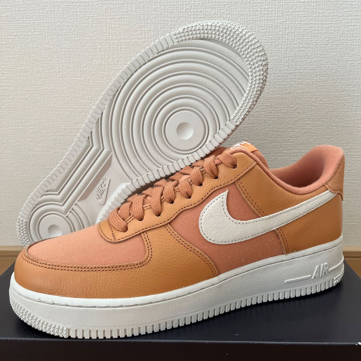 NIKE AIR FORCE 1 '07 LX NBHD    27cm