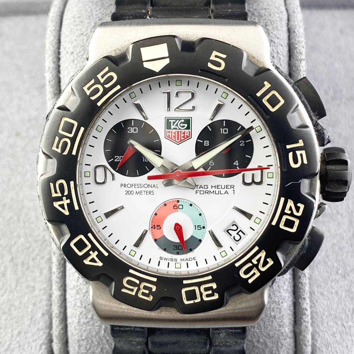 【1円〜】TAG HEUER タグ ホイヤー 腕時計 メンズ クロノグラフ FORMULA1 フォーミュラ1 CAC1111-0 ホワイト文字盤 200M デイト 可動品_画像8