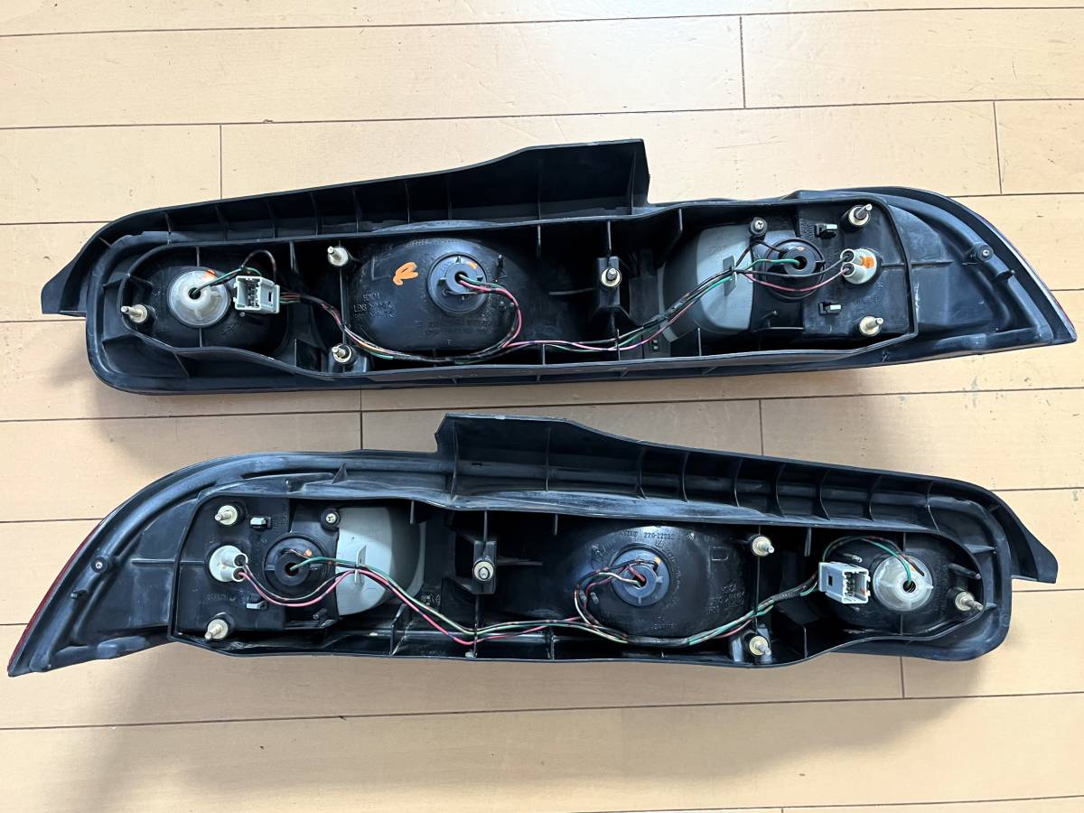 ACURA INTEGRA DC2 後期 純正 テールランプ レッドテール オール ACURA INTEGRA DC2 後期 純正 テールランプ レッドテール オール