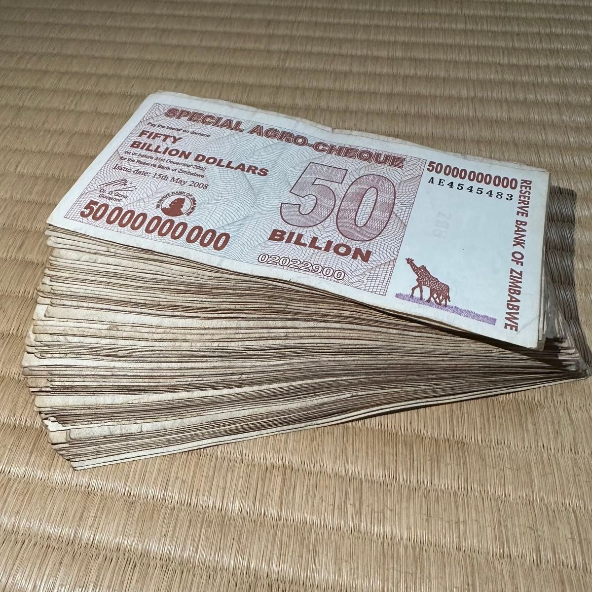 ジンバブエドル アグロチェック 500億ドル 100枚紙幣24時間以内 ジンバブエドル アグロチェック 500億ドル 100枚紙幣24時間以内