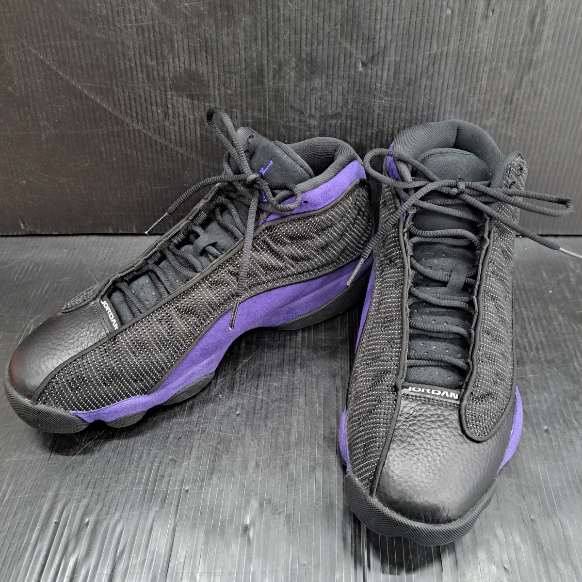 瑞(me0117-5) NIKE ナイキ Air Jordan 13 エアジョーダン Court Purple ブラック パープル DJ-5982-015 27.5㎝ 27.5センチ スニーカー 中古