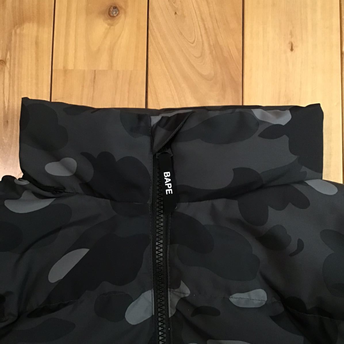 フード付き ダウンジャケット Black camo Sサイズ a bathing ape BAPE hoodie down jacket エイプ ベイプ アベイシングエイプ 迷彩 mz3_画像3