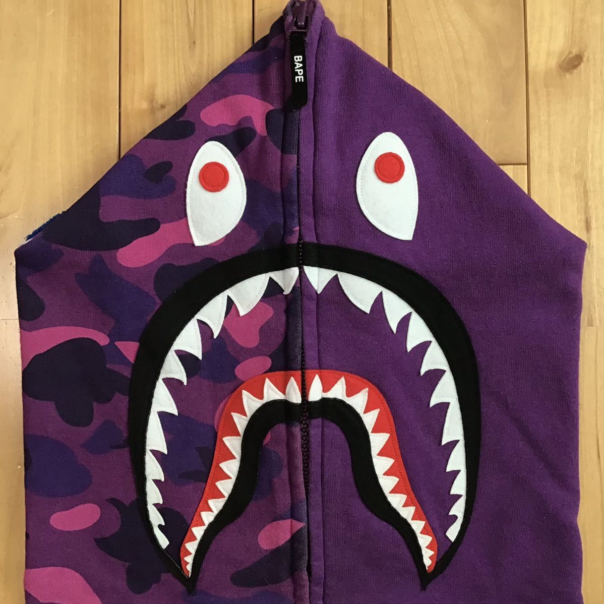 Giant shark full zip hoodie Lサイズ a bathing ape BAPE purple camo シャーク パーカー エイプ ベイプ アベイシングエイプ 迷彩 i8952_画像4