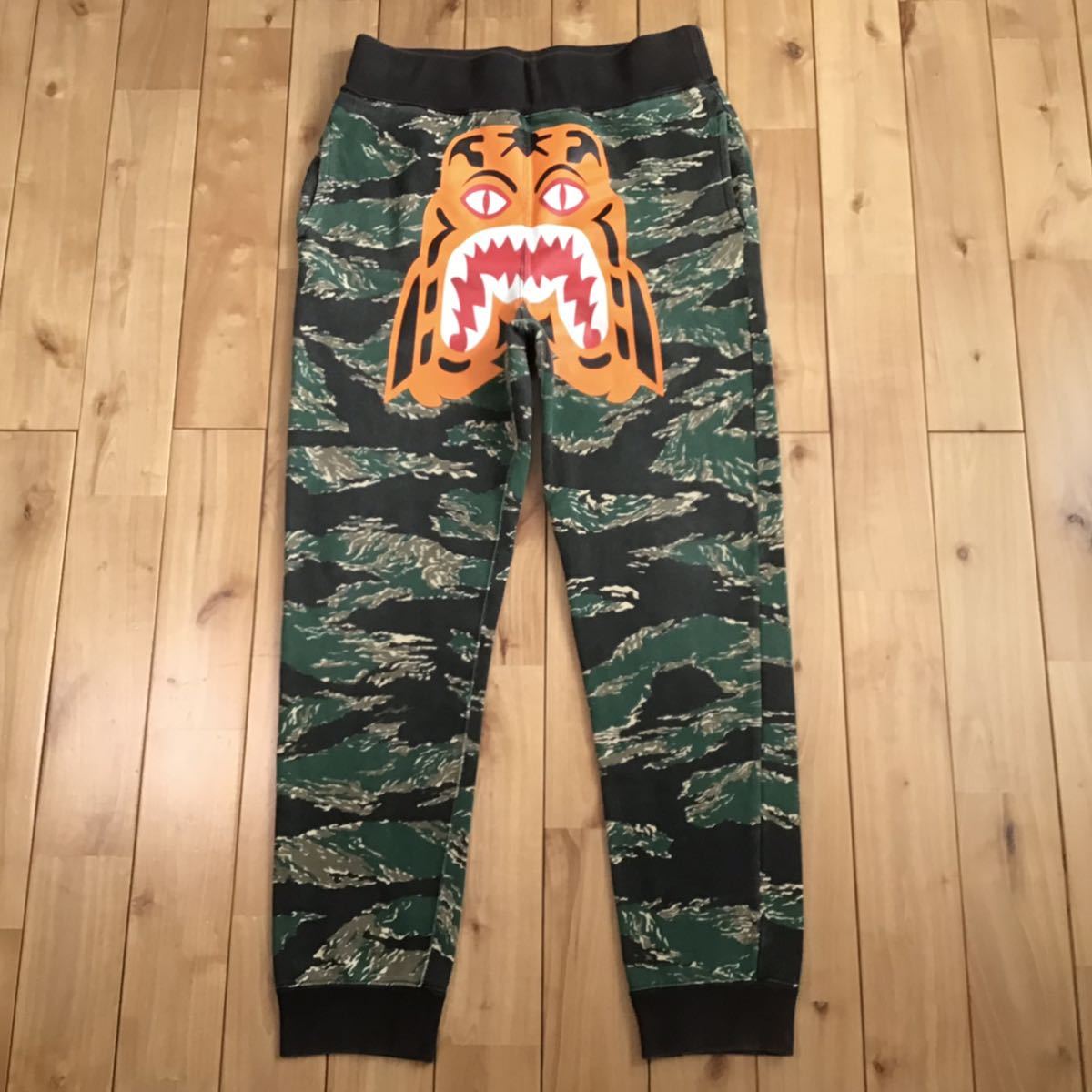 Tiger camo タイガー スウェットパンツ Sサイズ a bathing ape BAPE tiger sweat pants エイプ ベイプ アベイシングエイプ 迷彩 w58