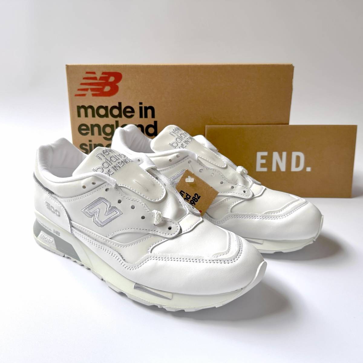 END.購入 UK製 オールレザー NEW BALANCE M1500WHI US9 27cm 限定 イギリス英国製 白 ホワイト×グレー NB スニーカー MADE IN ENGLANDの画像1