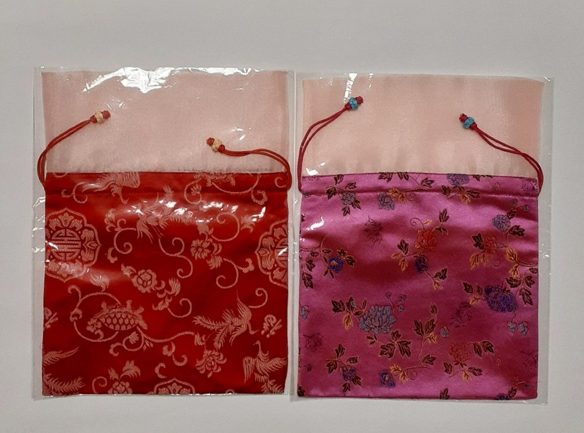 シルク刺繍&オーガンジー巾着袋　赤・ピンク二枚セット　未使用品