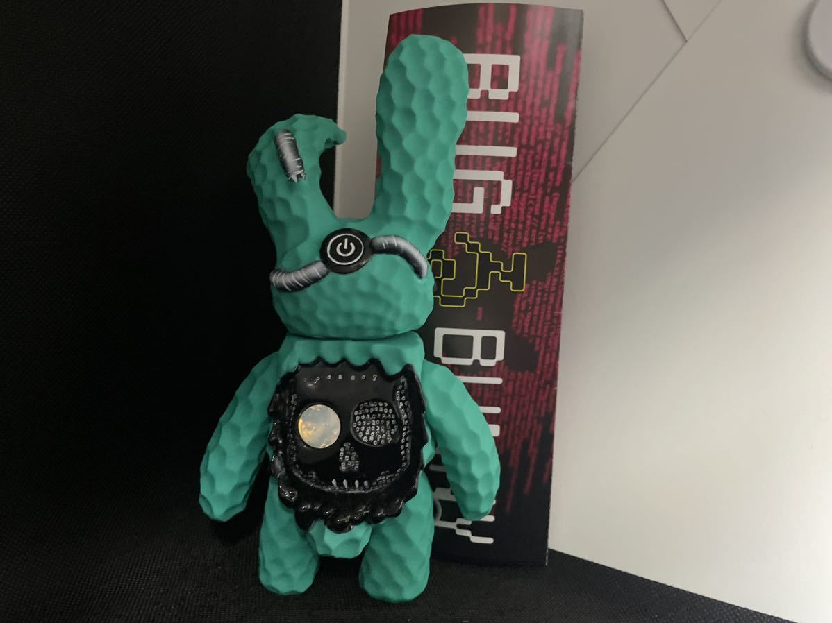 TURN UP TOYS BUGるBUNNY Rabbit CPUver. 我路 バグるバニー TURN UP TOYS BUGるBUNNY Rabbit CPUver. 我路 バグるバニー
