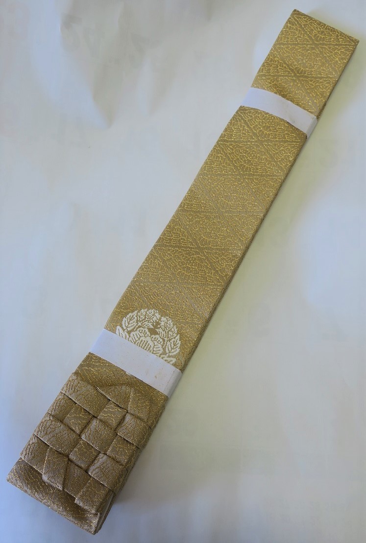 8625円 畳袈裟 東本願寺 真宗大谷派 平安法衣店 非売品 - 仏具一般 8625円 畳袈裟 東本願寺 真宗大谷派 平安法衣店 非売品 - 仏具一般