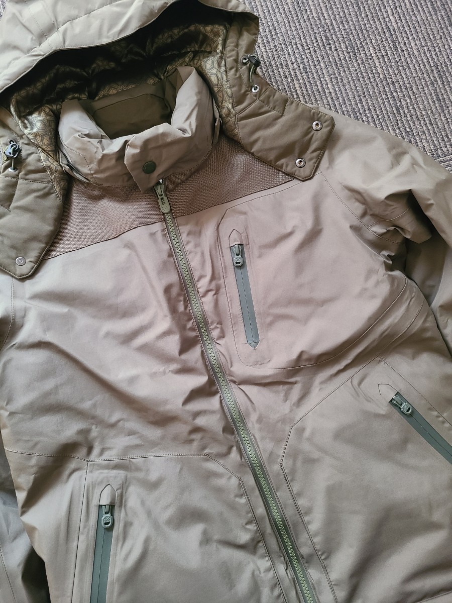 Bibian 比比昂 - White Mountaineering GORE-TEX DOWN JACKET Bibian 比比昂 - White Mountaineering GORE-TEX DOWN JACKET