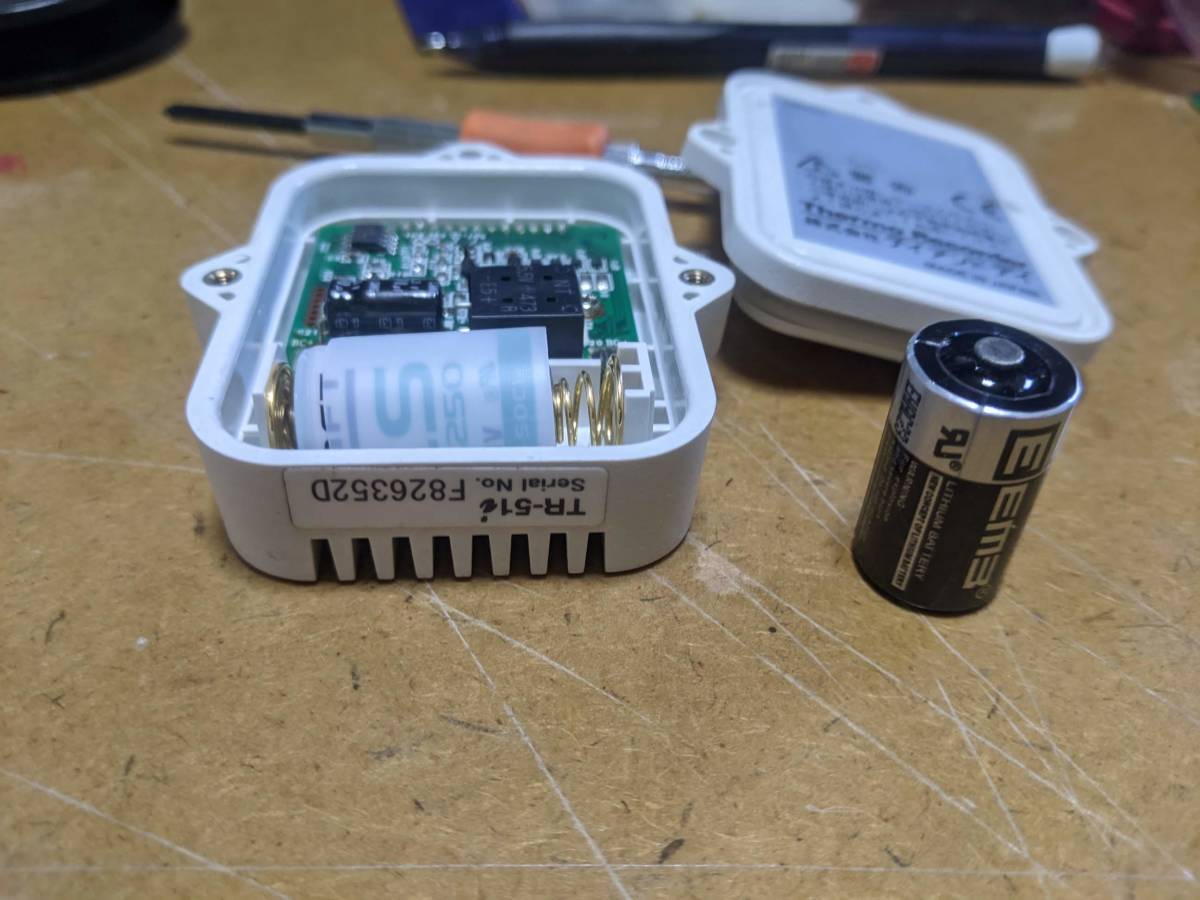 おんどとりJr☆3.6Vリチュウム新品☆TR-51i☆温度記録計の中古品です☆ _古い電池が付いています