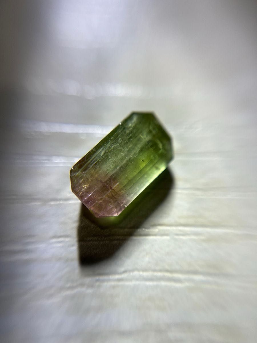 バイカラートルマリン　2.2ct ルース　天然石