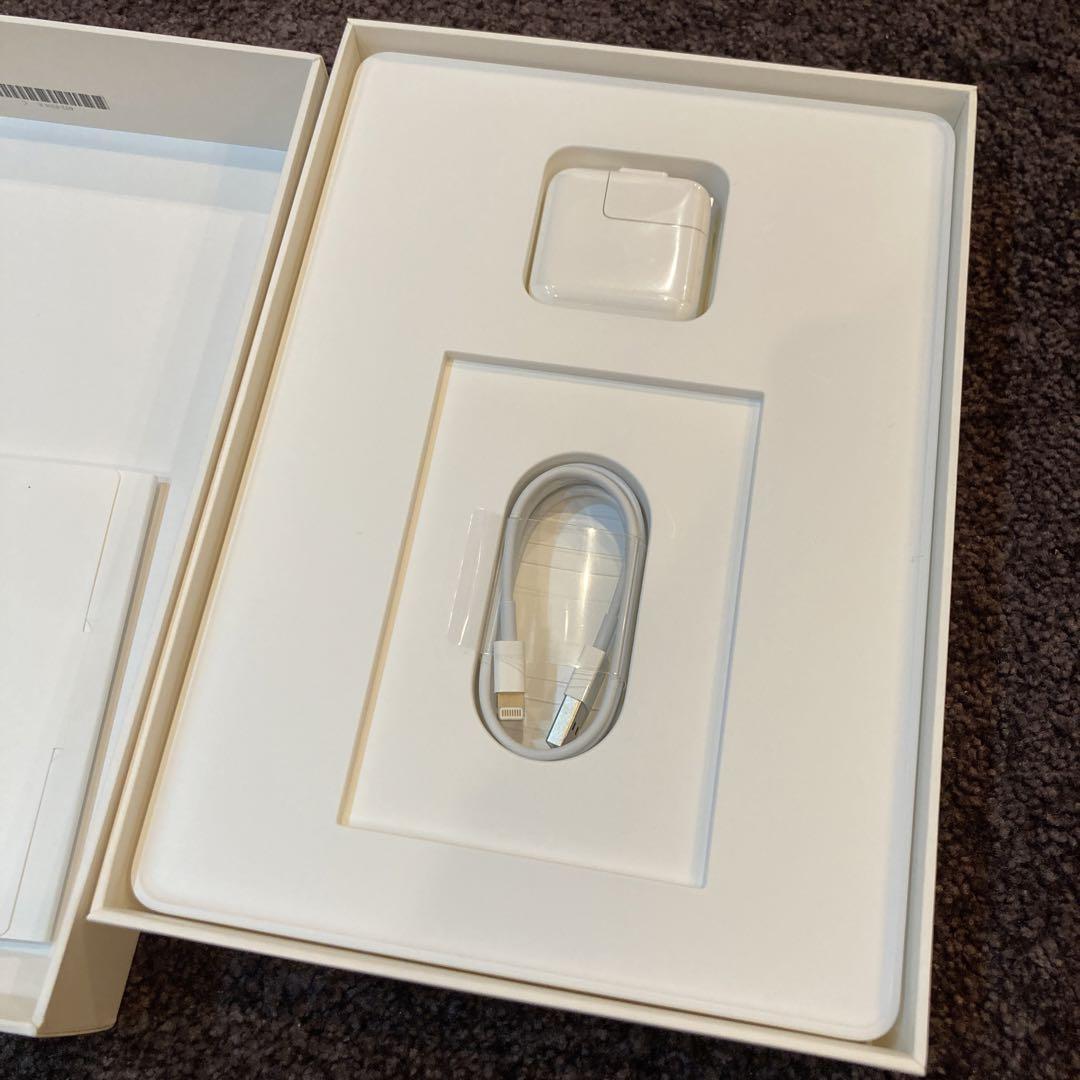 Apple ipad air 第一世代　充電器・箱付き