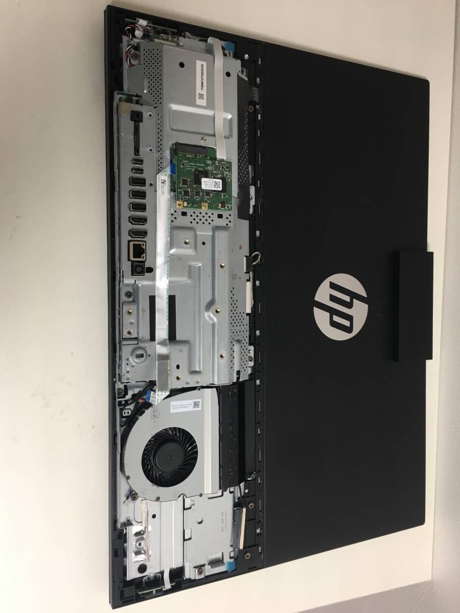 HP Pavilion All-in-One 24-xa0174jp 液晶割れ CPU メモリー無し 部品取り ジャンク品【管理:C107】_画像7