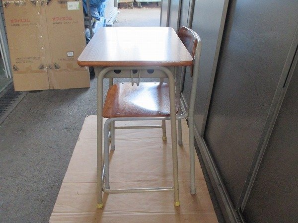 LION ライオン TOYO トーヨー 学校用机&イス 1号:166~179cm LION ライオン TOYO トーヨー 学校用机&イス 1号:166~179cm