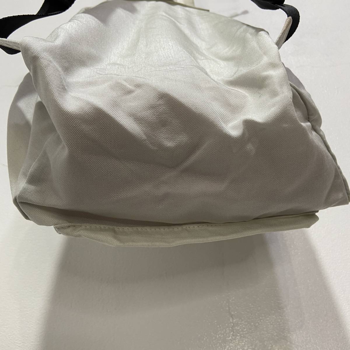  free shipping * tag attaching unused goods **agnes b* Agnes .-* nylon backpack * Mini rucksack * white *A23M