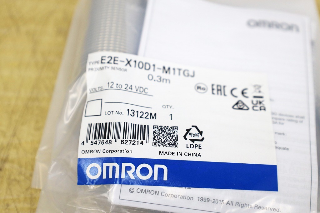 3375A23 未使用 OMRON オムロン 近接センサ E2E-X10D1-M1TGJ 0.3m_画像2