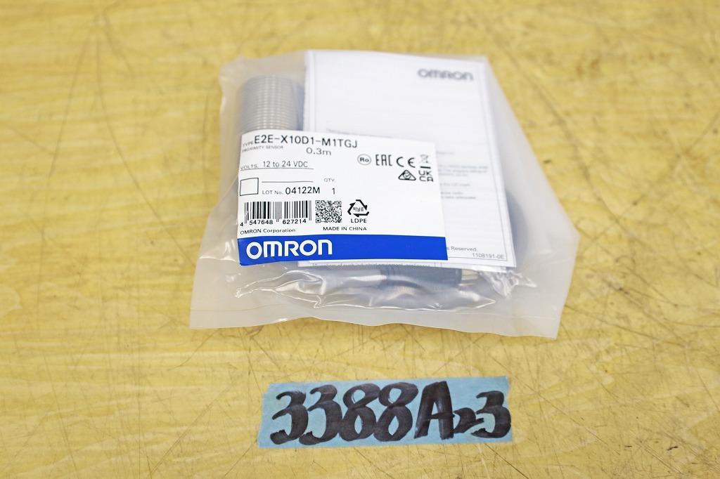 3388A23 未使用 OMRON オムロン 近接センサ E2E-X10D1-M1TGJ 0.3m_画像1