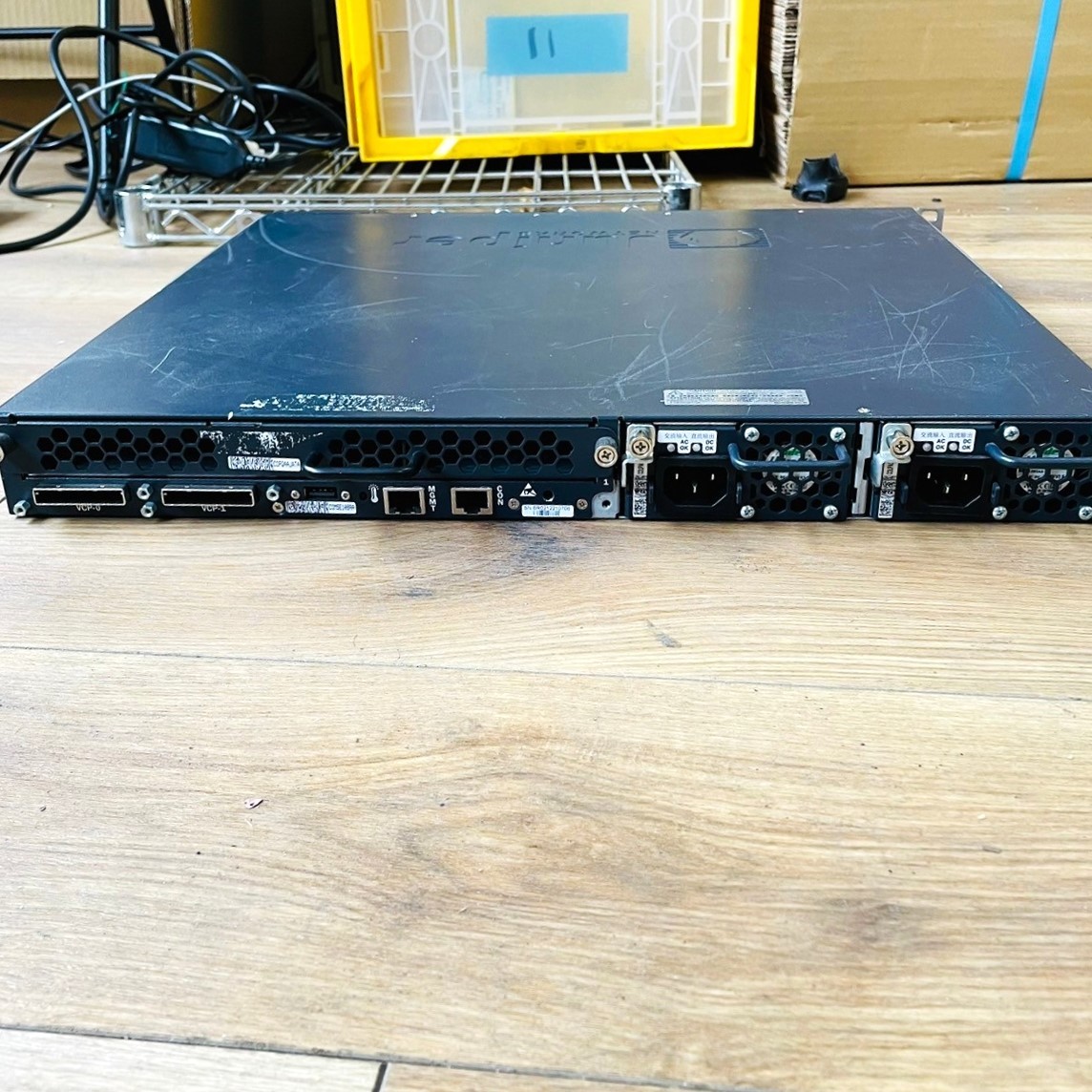 □85【通電OK】 Juniper EX4200-24F EXシリーズ 24ポート L2 L3 イーサネット スイッチ switch ジュニパー ネットワーク _画像6