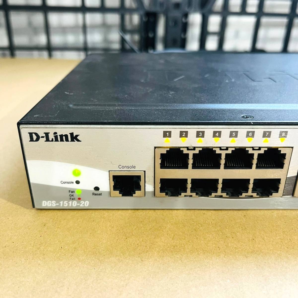 185【通電OK】D-Link DGS-1510-20 スタッカブル レイヤ2+ スイッチ スタティックルーティング CLI管理 1G SFP 10G SFP+ ディーリンク_画像2