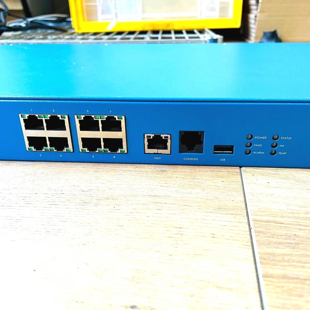 □69【通電OK】 Palo alto Networks PA-500 ファイアウォール FW アプリケーション制御 10/100/1000 x 8ポート PAシリーズ パロアルト _画像5