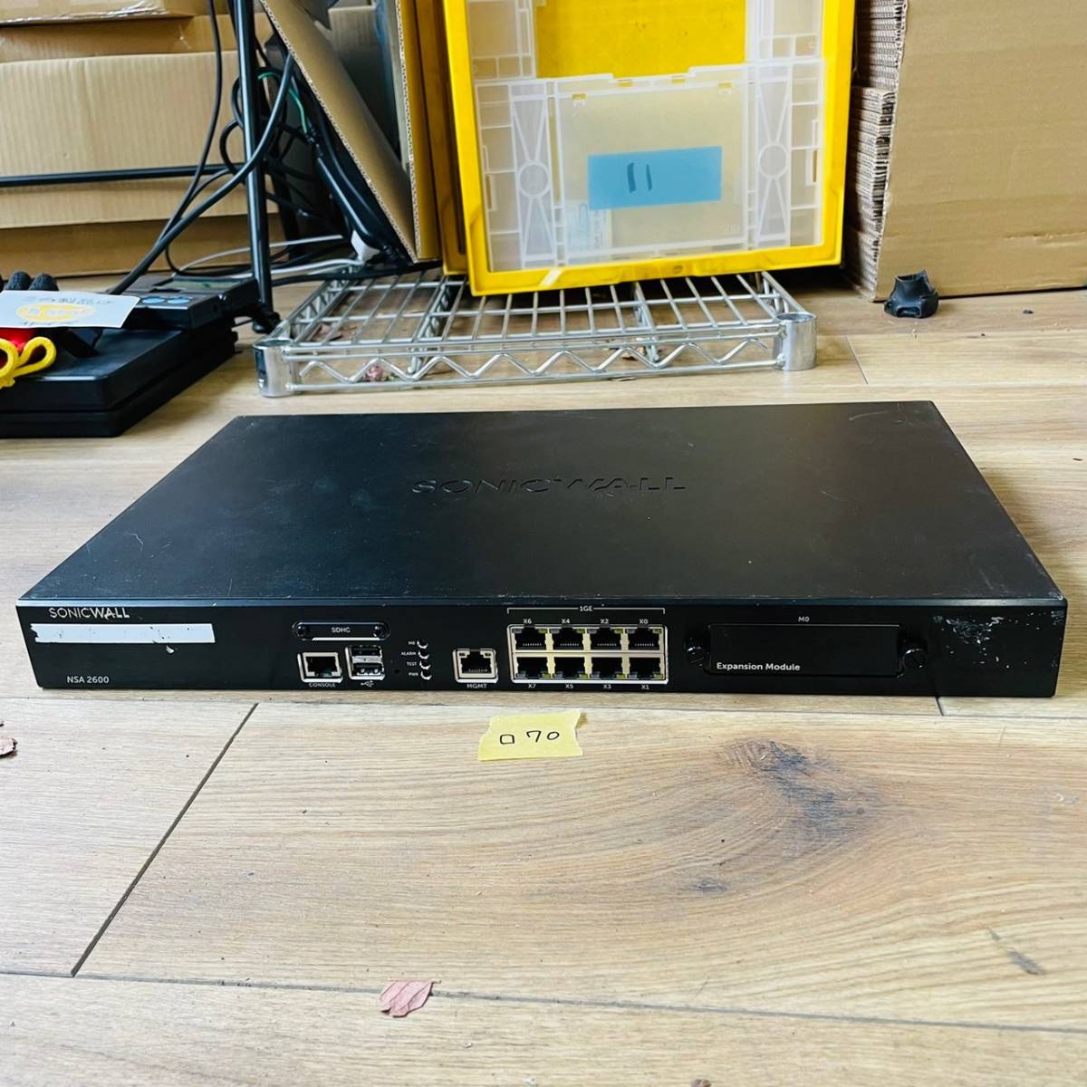 □70【通電OK】 SONICWALL NSA 2600 ファイアウォール FW ギガビットイーサネット ネットワーク セキュリティ ソニックウォール_画像1