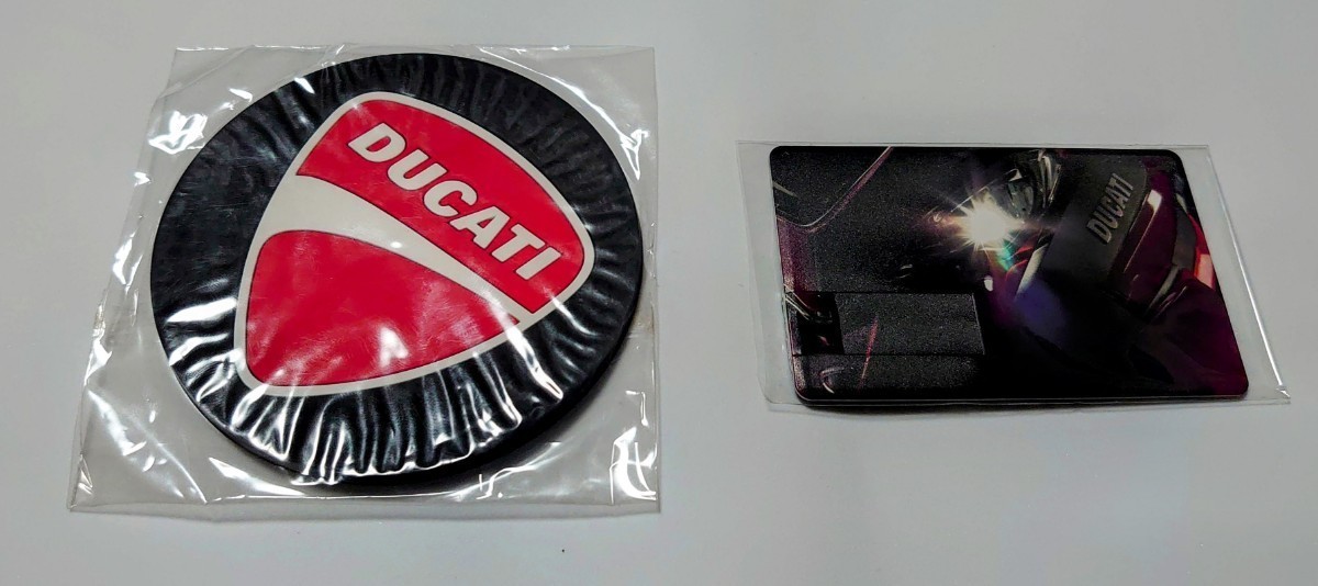 DUCATI 3点セット　不織布折りたたみバッグ、カード型USBメモリー、コースター_画像5