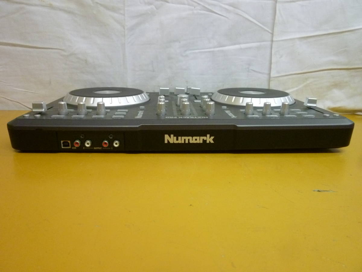 KK303 Numark DJコントローラー MixtrackPro オーディオインターフェイス 楽器機材 音楽機器 動作未確認 現状品 ジャンク扱/100_画像8