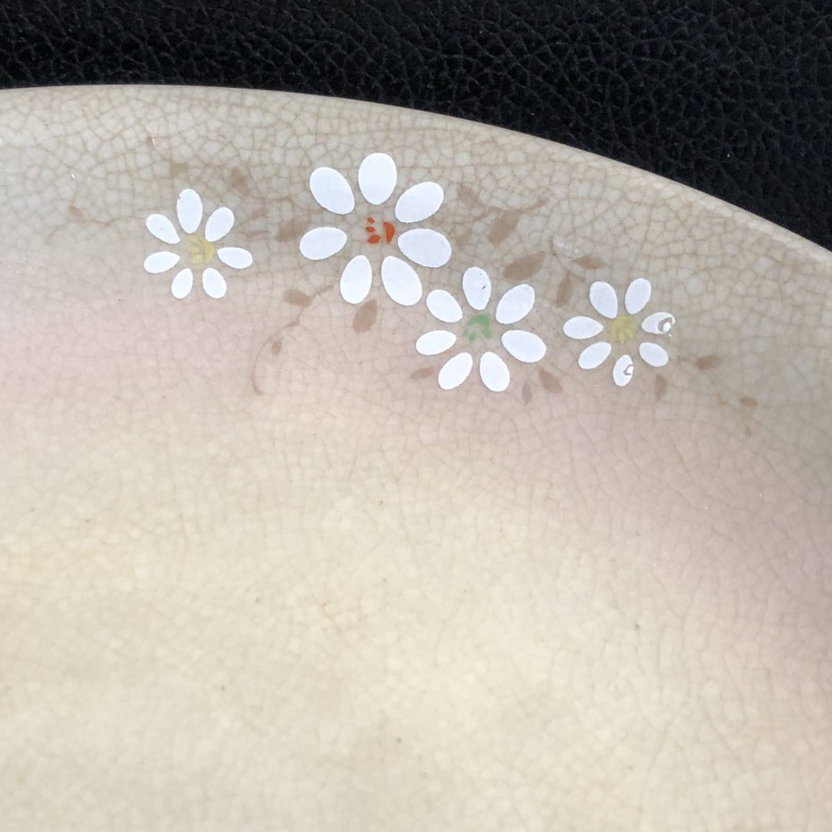 《食器》 銘有「和器：花模様の中皿」 円直径：約16.6cm・高さ：約3cm 和食器：1点の画像7