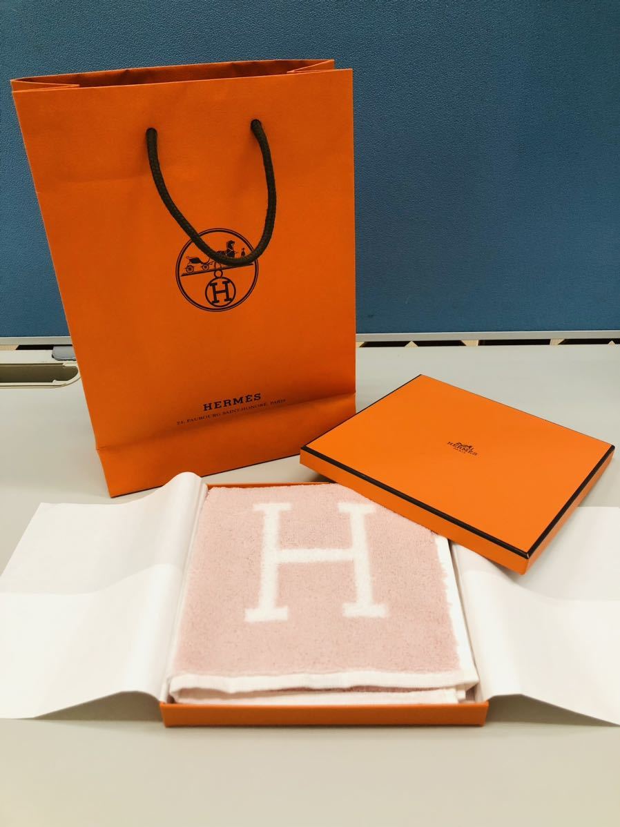 お買い得 ☆未使用☆ HERMES エルメス アヴァロン ハンドタオル コットン 100% 綿 レディース メンズ ピンク系×ホワイト系 ハンカチ 1円_画像1