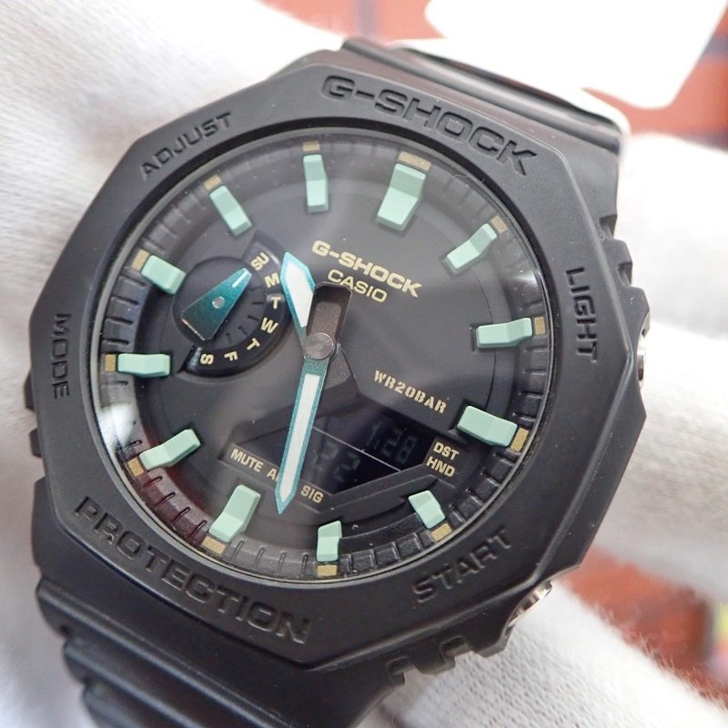 【 未使用 】 カシオ G-SHOCK GA-2100RC-1AJF クォーツ 2023年モデル カーボンコアガード ワールドタイム CASIO Gショック_画像2