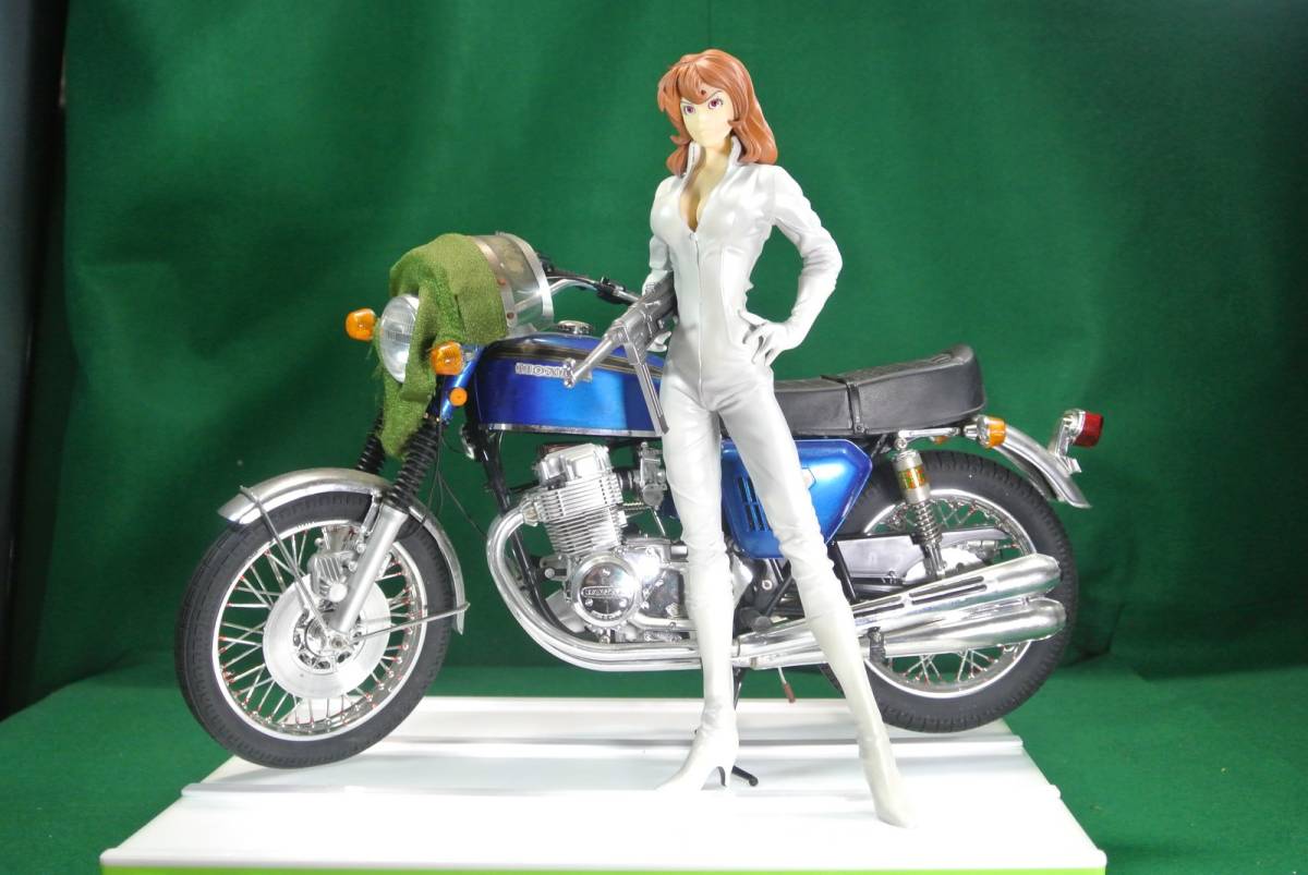 峰不二子 バイクフィギュア セットの画像1