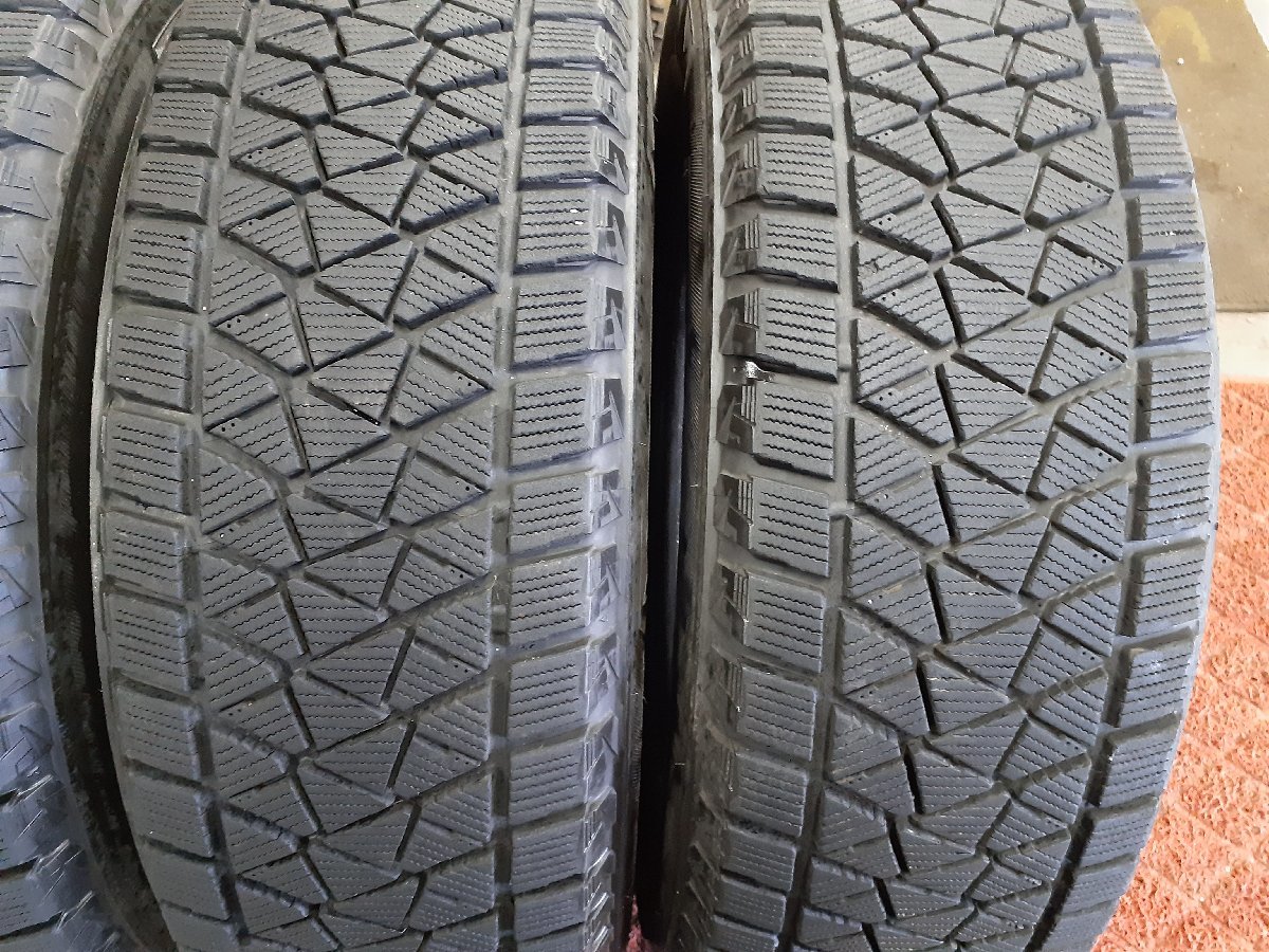 パF4822■225/65R17 102Q　4本価格　BRIDGESTONE BLIZZAK DM-V2　送料無料 冬 8分山 エクストレイル デリカD5 CX5 ハリアー RAV4 CR-V_画像3