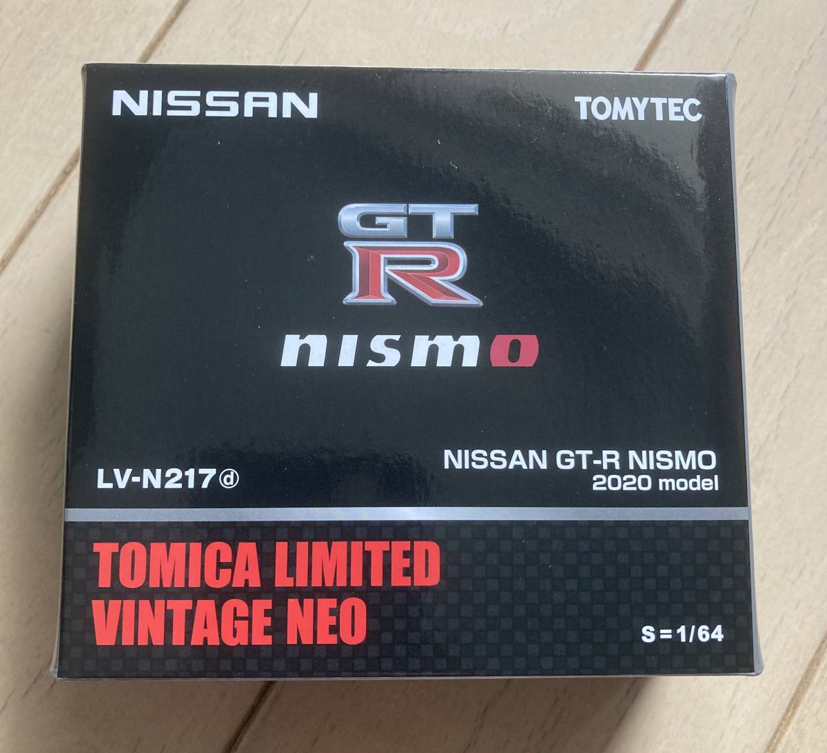 トミカリミテッド　ヴィンテージネオ　LV-N217d NISSAN GT-R NISMO 2020model 黒　1/64 _画像1